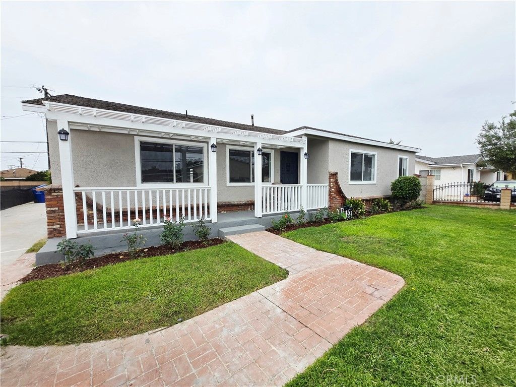 Photo of 13911 13911 Pacific Avenue, Westminster, CA 92683 (MLS # OC25235781)