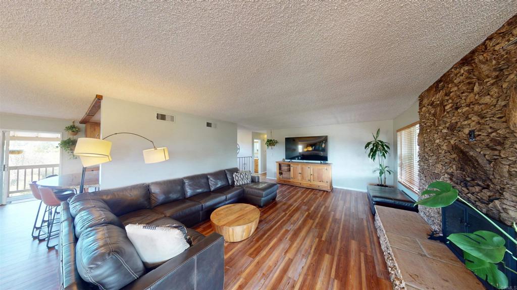 11249 Valle Vista Road