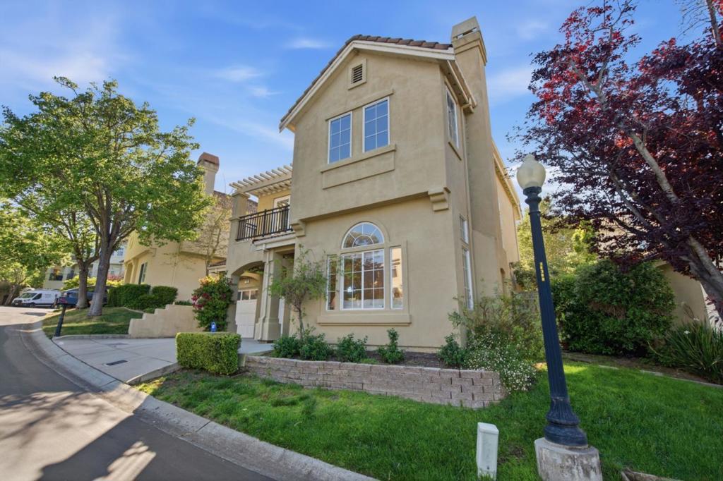 39 Arroyo View Circle