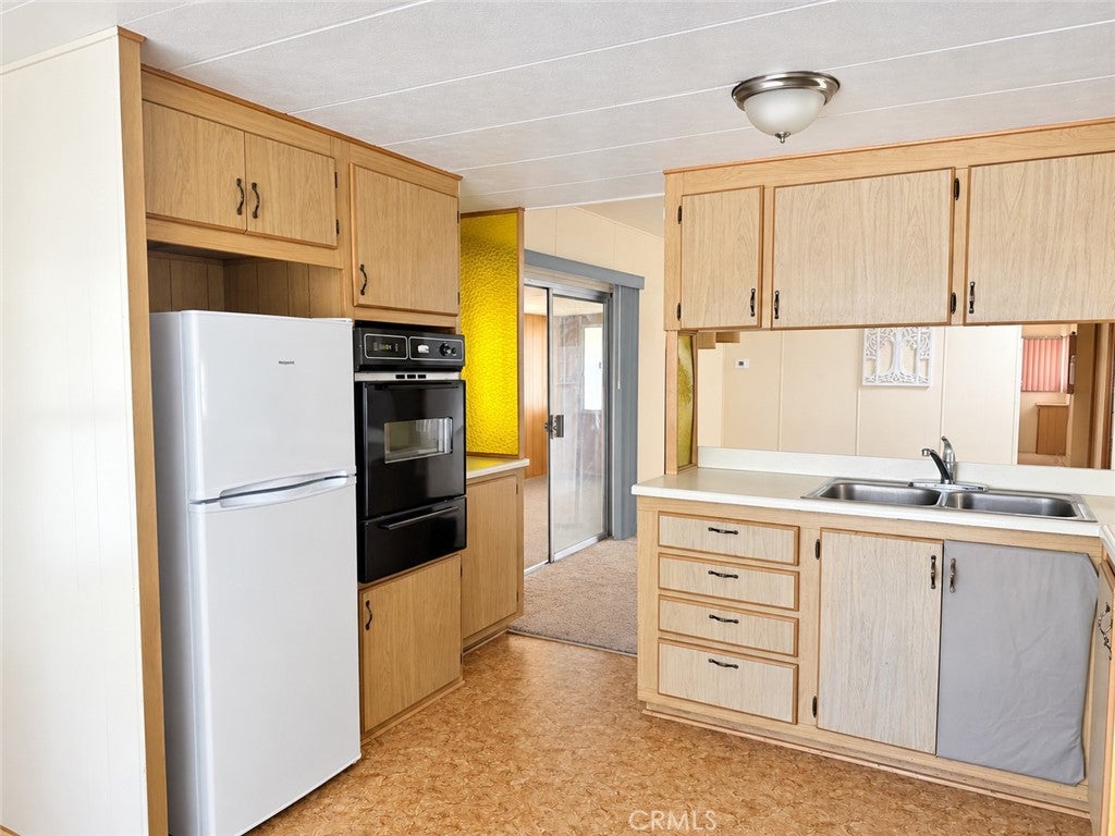23456 Ottawa Road 4