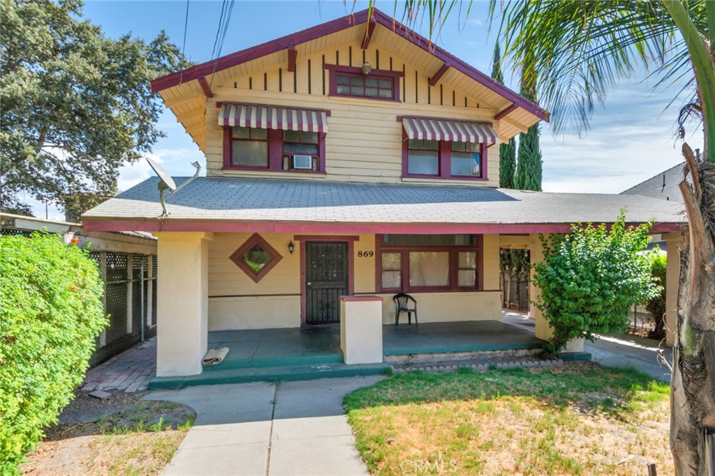 Heart of San Bernardino – Investment Opportunity or Dream Home in the Making! This is the property you’ve been waiting for! Located in the vibrant heart of San Bernardino, this spacious home features 5 bedrooms, 3 bathrooms, and is perfect for large families, multigenerational living, or savvy investors. Step inside to a grand large staircase, ample closet space, and a charming covered front porch that adds to the home’s character and curb appeal. The possibilities are endless – whether you're looking to renovate for personal use or update for resale or rental income, this property offers incredible potential. Centrally located near top schools, major freeways, shopping centers, and more, convenience is at your doorstep. This home does need TLC, but with the right vision, it can truly shine. Don’t miss this rare opportunity to own a gem with so much space and potential in a prime location!