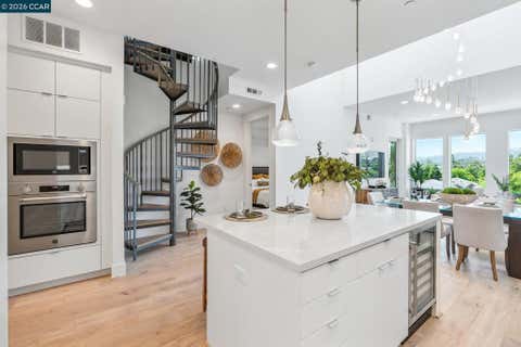 Photo of 1954 Trinity Ave AVE #302, Walnut Creek, CA 94596 (MLS # 41143175)