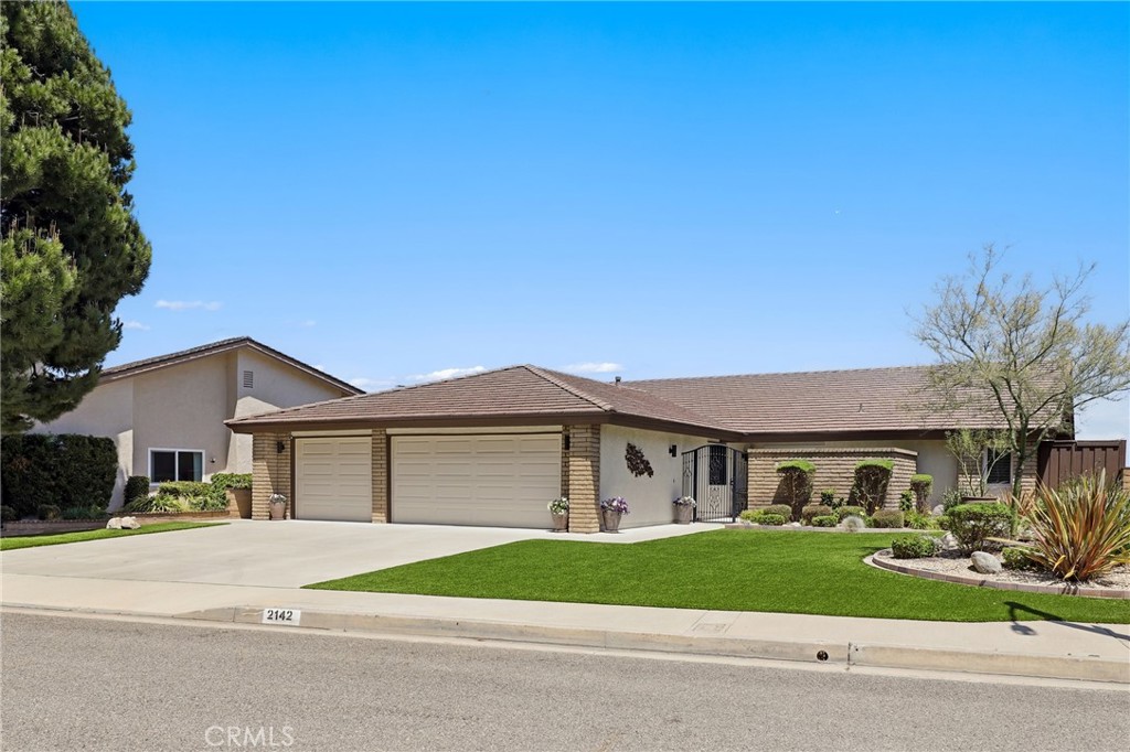 2142 Hilltop Court