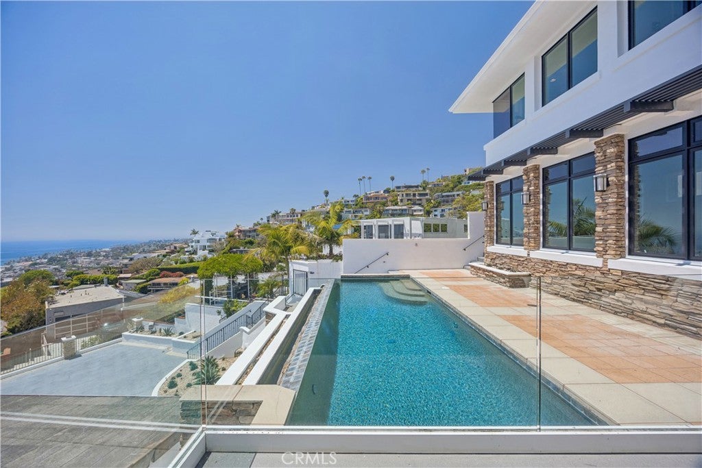 1076 Skyline Drive, Laguna Beach CA 92651 - Photo 20