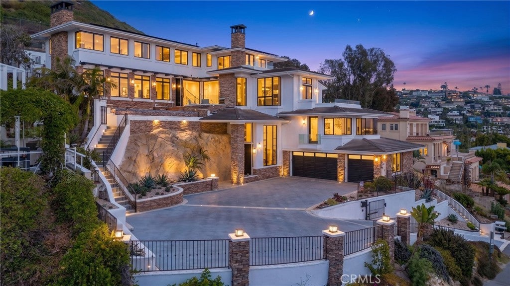 1076 Skyline Drive, Laguna Beach CA 92651 - Photo 58