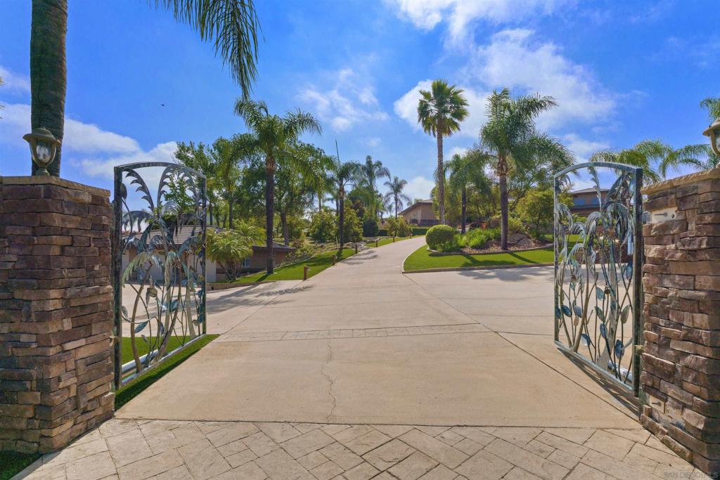 2882 Conestoga Circle