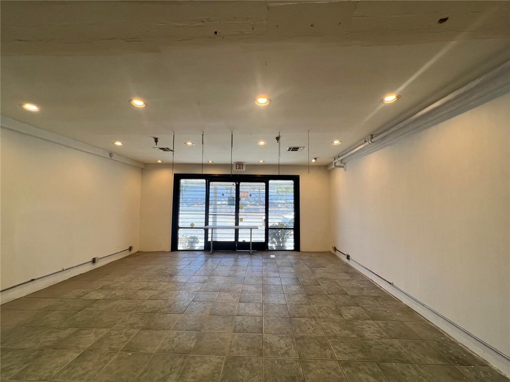 1736 S Del Mar Avenue