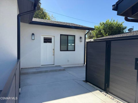Photo of 4245 Juneau Circle #B, Simi Valley, CA 93063 (MLS # 226003305)