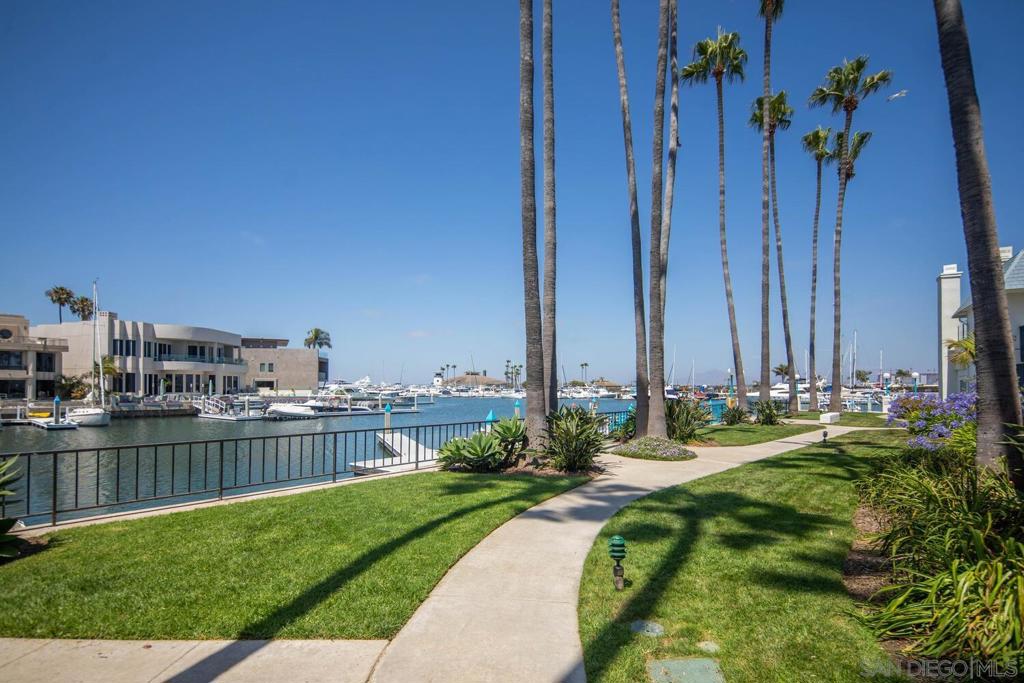 37 Antigua Ct