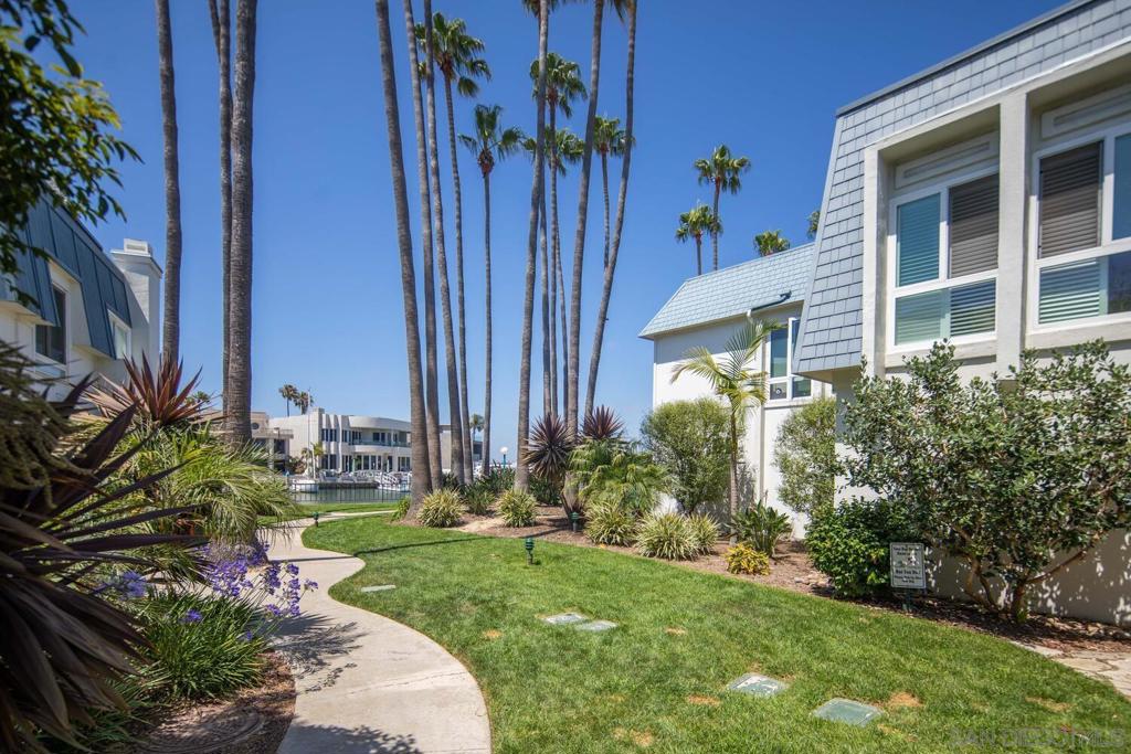 37 Antigua Ct
