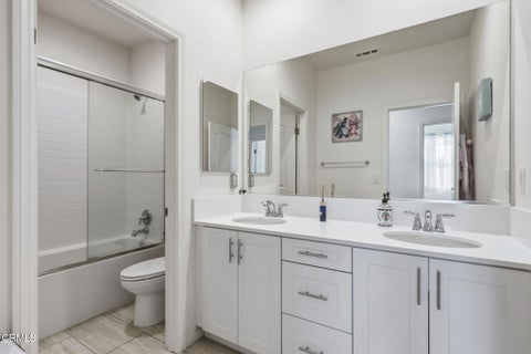 Tiny photo for 599 Alabama Street, Ventura, CA 93001 (MLS # V1-39276)
