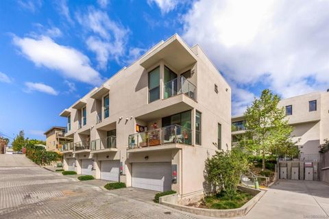 2879 B St San Diego CA 92102