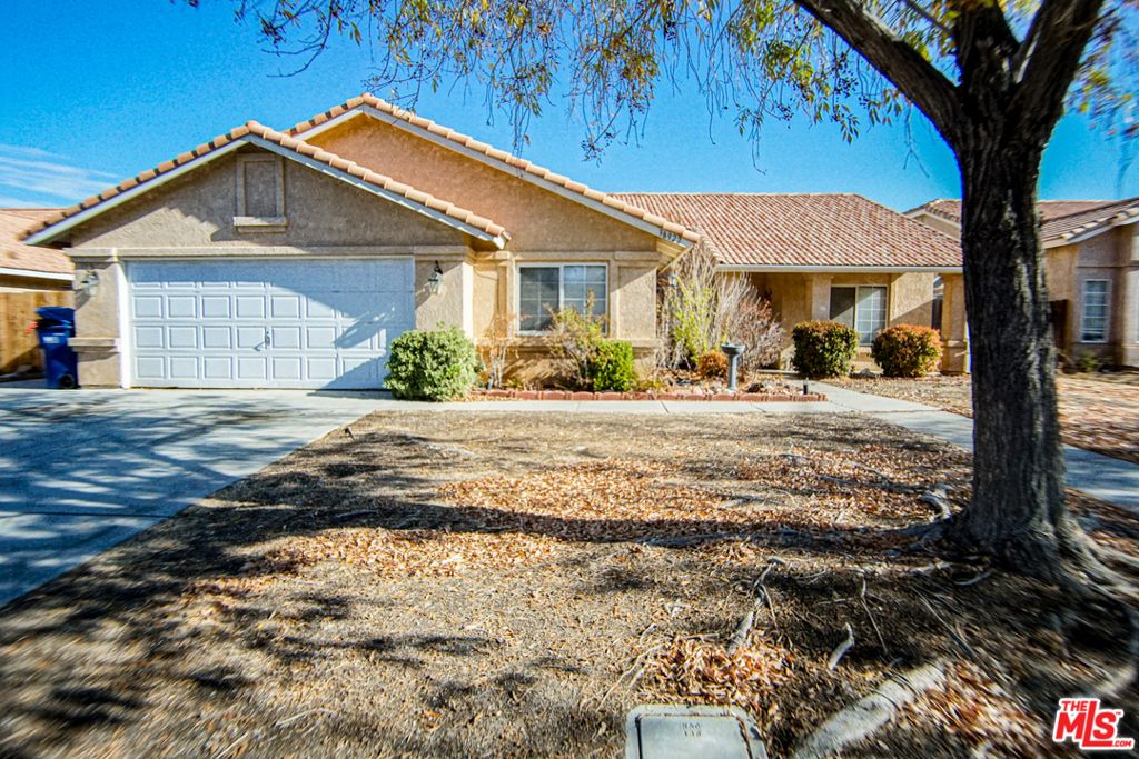 listing image 130724457024498932387