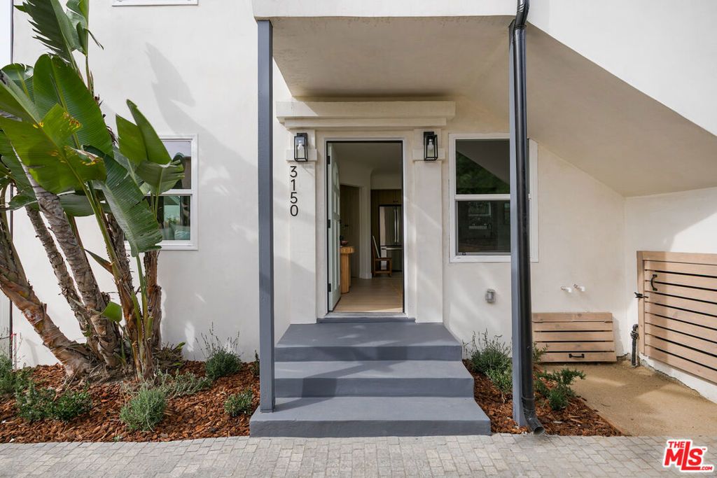 Photo of 3150 Madera Avenue, Los Angeles, CA 90039 (MLS # 26649941)