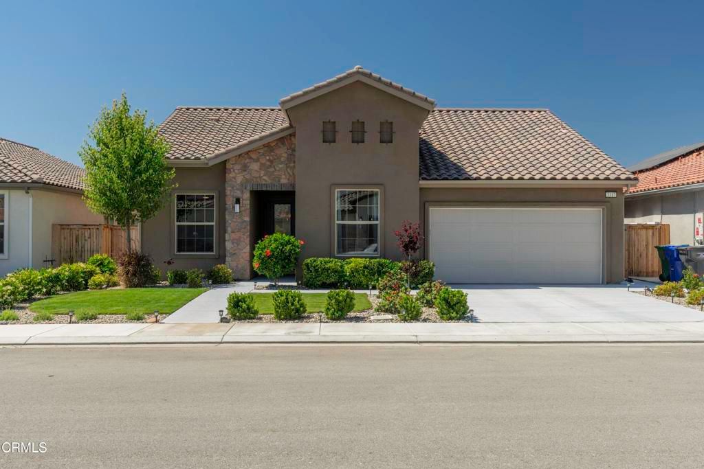 Photo of 3317 Whispering Forest Lane, Shafter, CA 93263 (MLS # V1-35693)