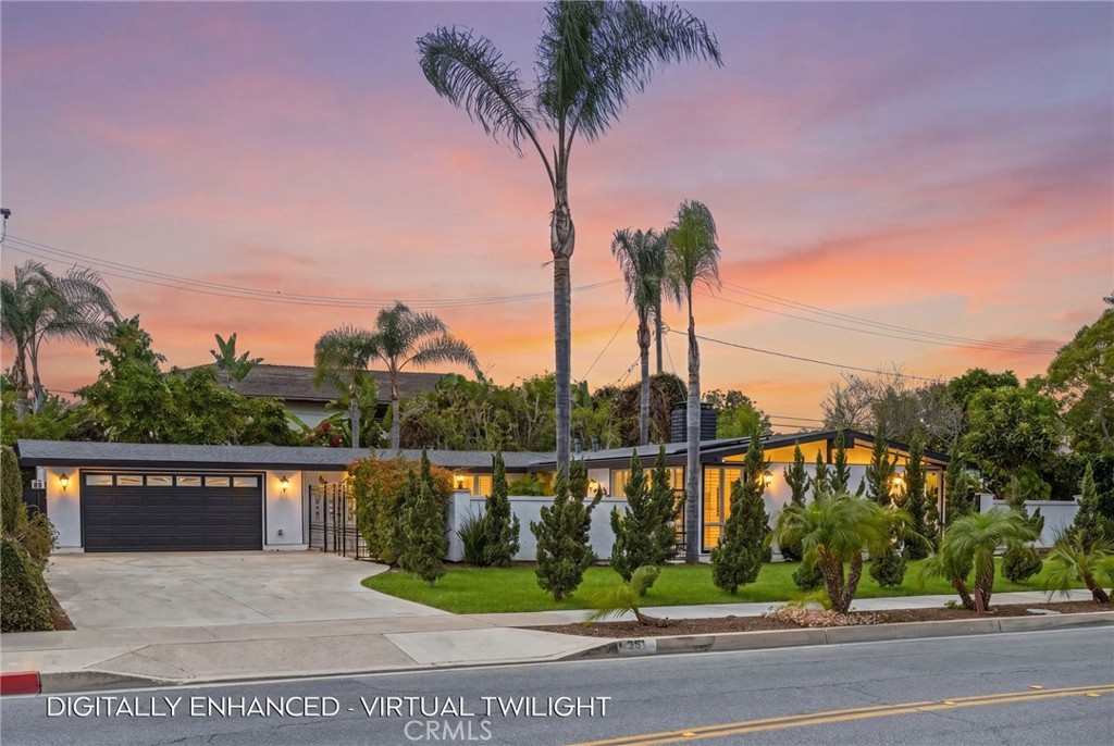 221 S Gilbert