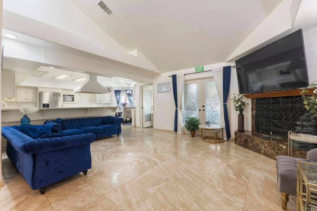 12221 12223 Rockstream Road