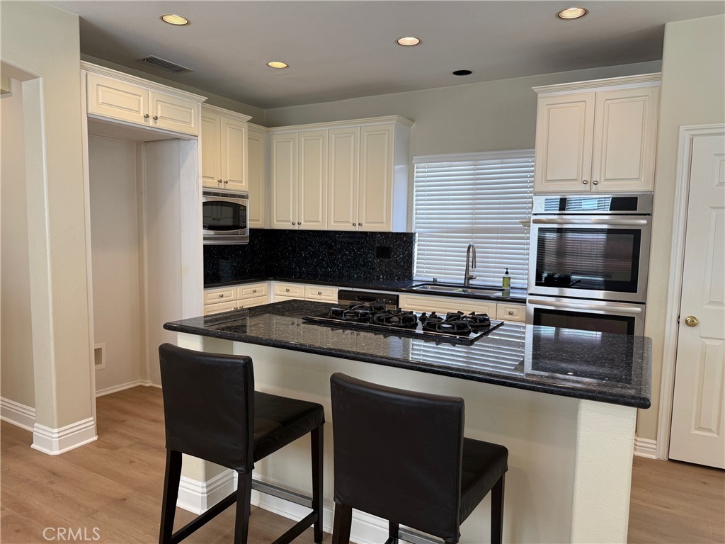 27 HIGHFIELD GLEN