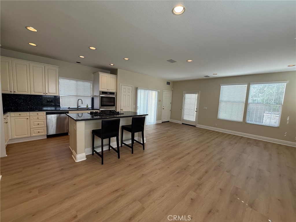 27 HIGHFIELD GLEN