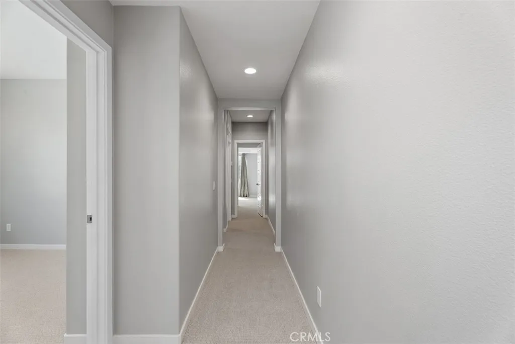 Irvine, California 92618, United States, 3 Bedrooms Bedrooms, ,3 BathroomsBathrooms,Residential,Active,194076