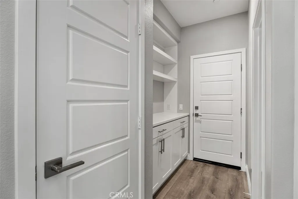 Irvine, California 92618, United States, 3 Bedrooms Bedrooms, ,3 BathroomsBathrooms,Residential,Active,194076