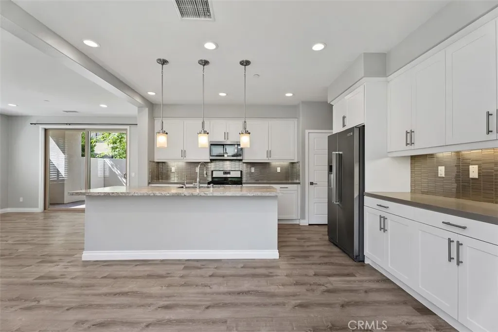 Irvine, California 92618, United States, 3 Bedrooms Bedrooms, ,3 BathroomsBathrooms,Residential,Active,194076