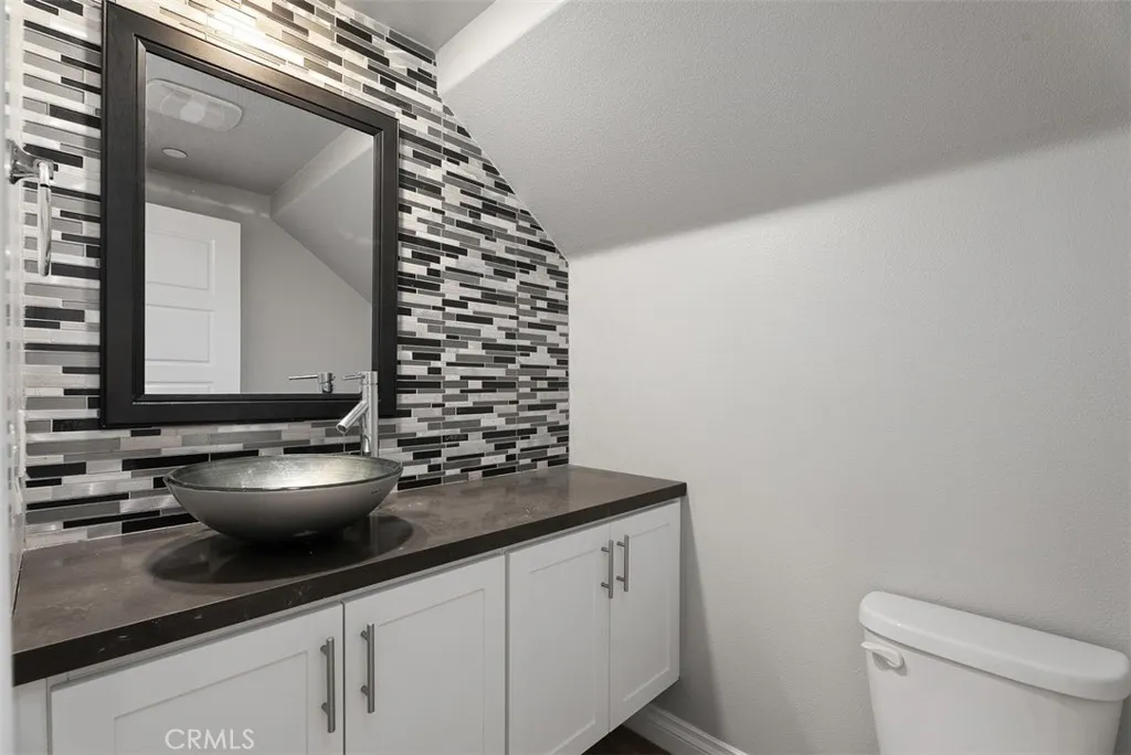 Irvine, California 92618, United States, 3 Bedrooms Bedrooms, ,3 BathroomsBathrooms,Residential,Active,194076