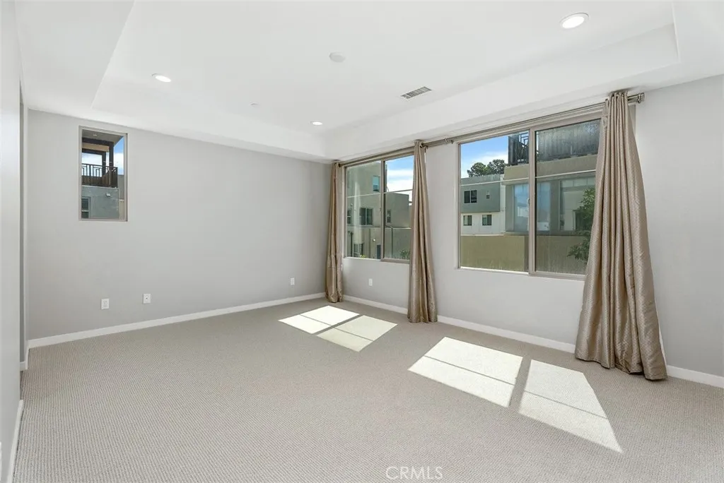 Irvine, California 92618, United States, 3 Bedrooms Bedrooms, ,3 BathroomsBathrooms,Residential,Active,194076