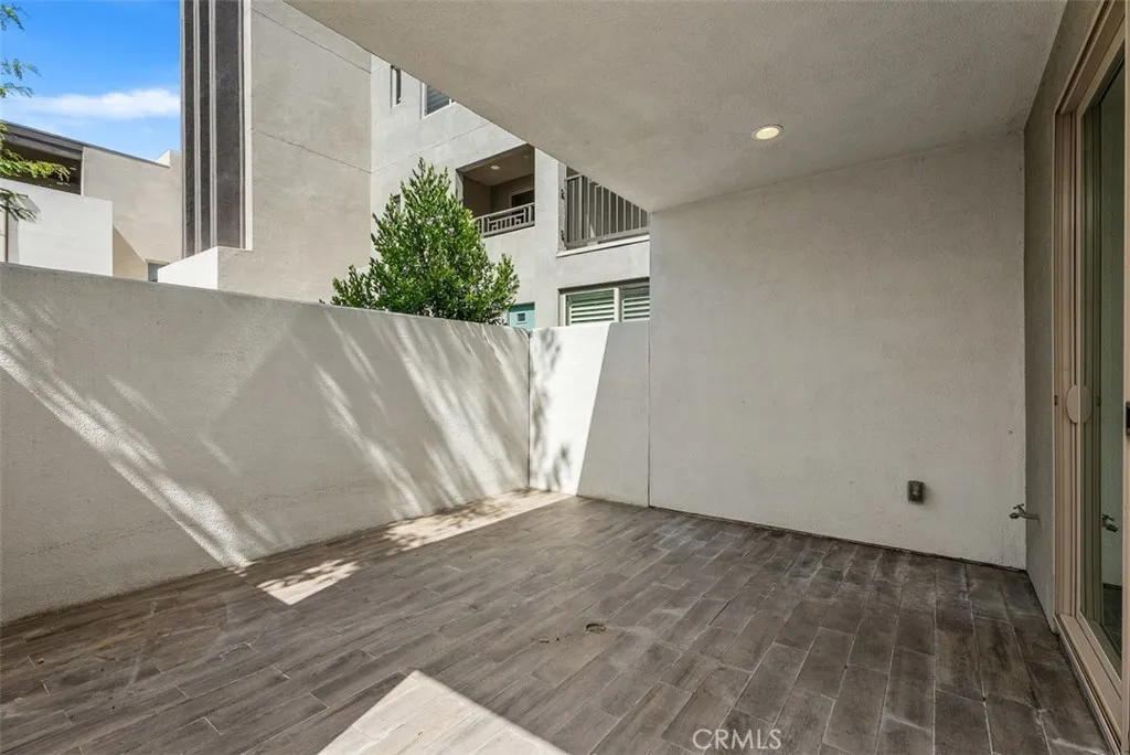 Irvine, California 92618, United States, 3 Bedrooms Bedrooms, ,3 BathroomsBathrooms,Residential,Active,194076