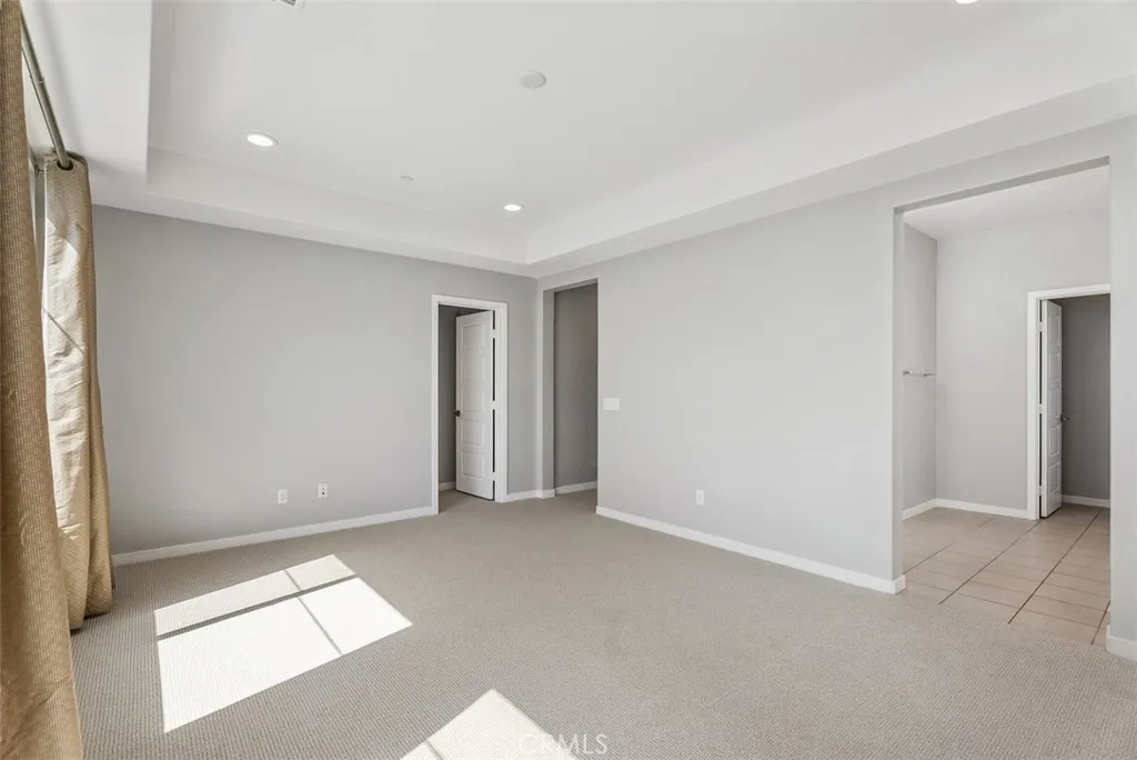 Irvine, California 92618, United States, 3 Bedrooms Bedrooms, ,3 BathroomsBathrooms,Residential,Active,194076