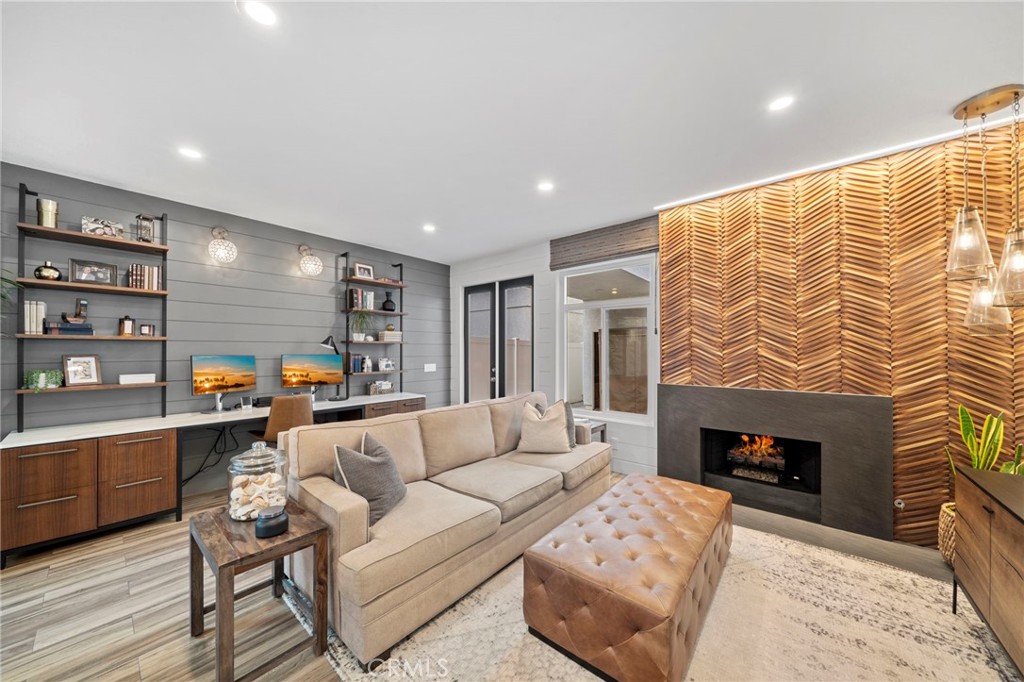 Downtown Area (DOWN) - Residential Lease