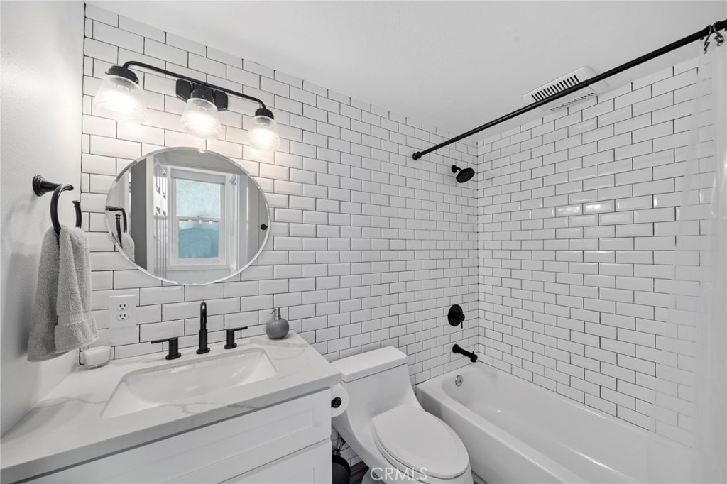 Downtown Area (DOWN) - Residential Lease