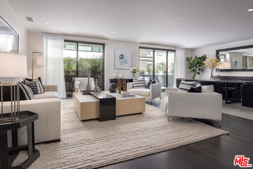 Photo of 411 S Hamel Road #205, Los Angeles, CA 90048 (MLS # 25566301)