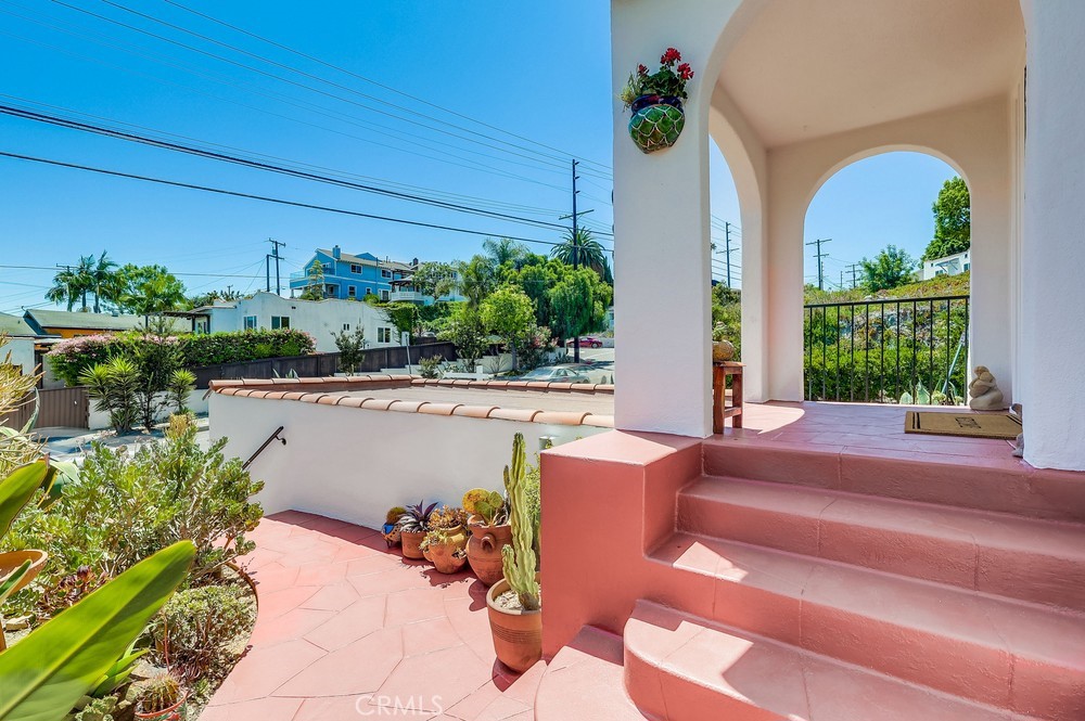 1066 W 1st Street