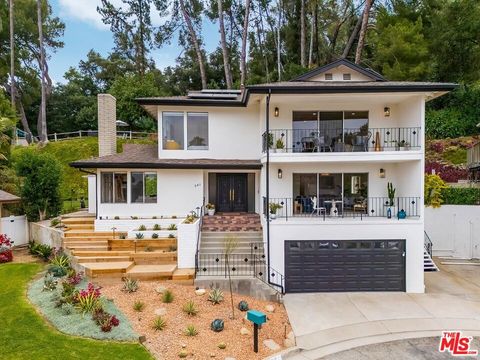 Photo of 541 Martos Drive, South Pasadena, CA 91030 (MLS # 26838803)