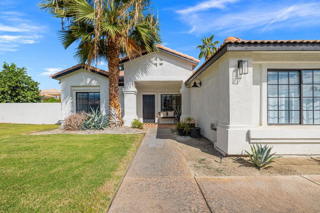74560 Moss Rose Drive