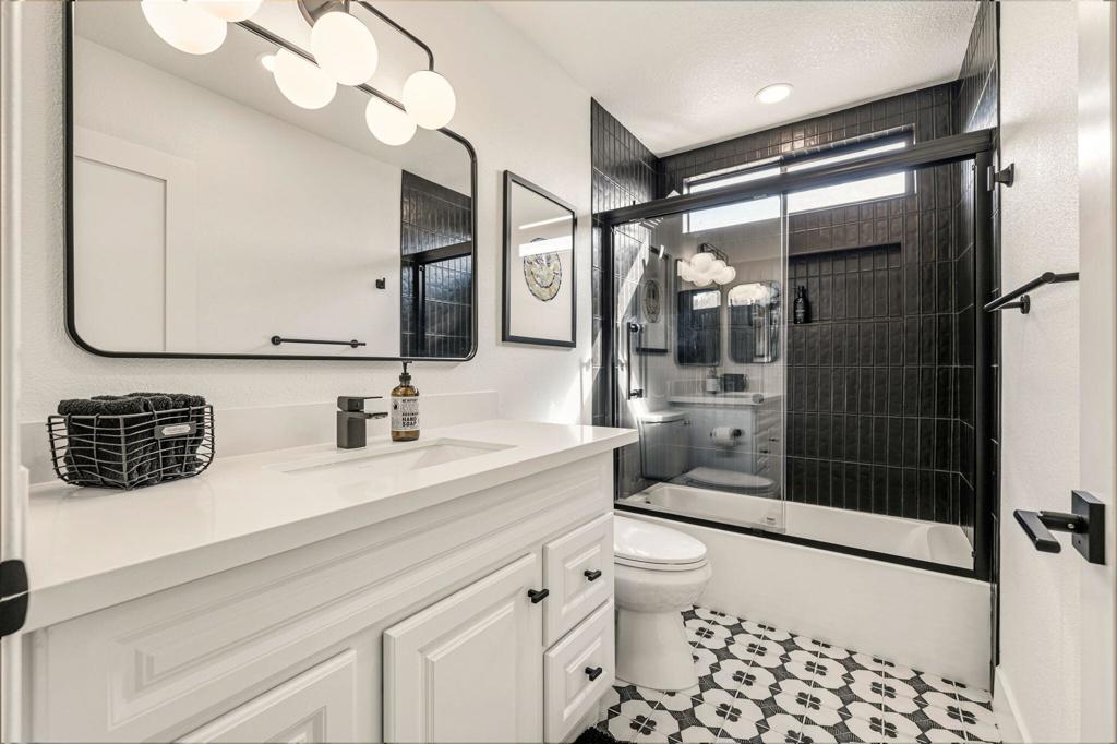 Canyon Crest - Residential