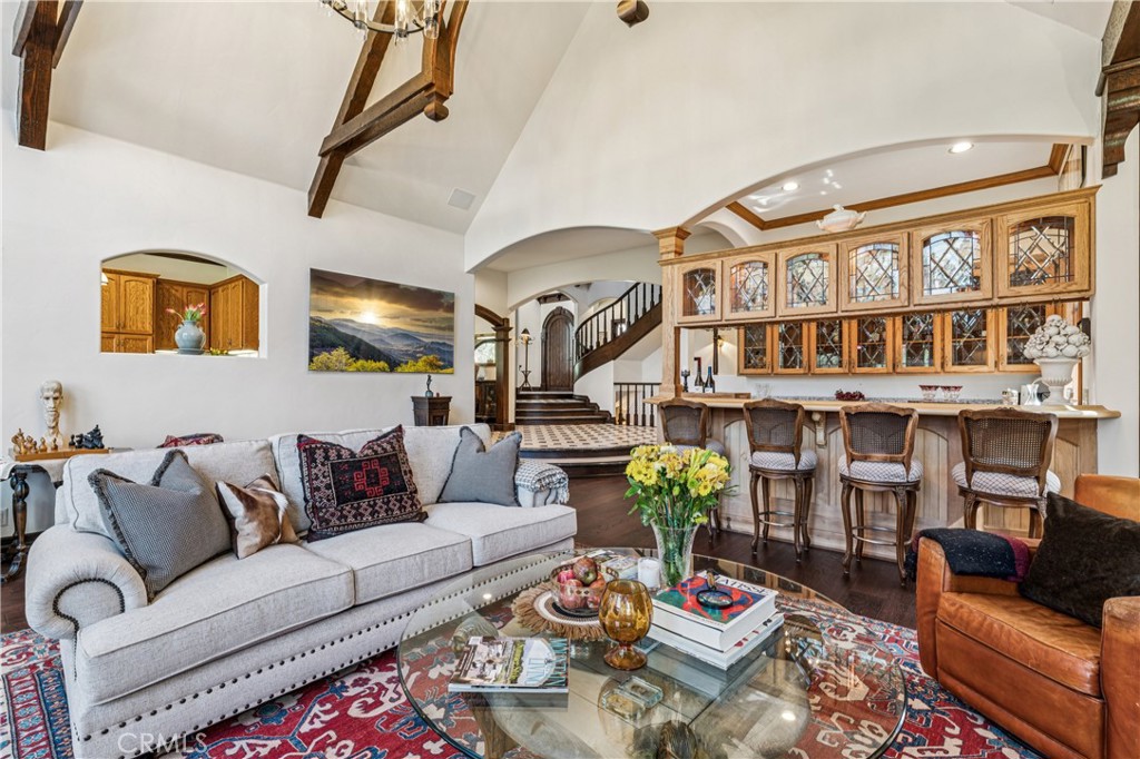 Lake Arrowhead, California, 92352, United States, 4 Bedrooms Bedrooms, ,5 BathroomsBathrooms,Residential,Active,2043850