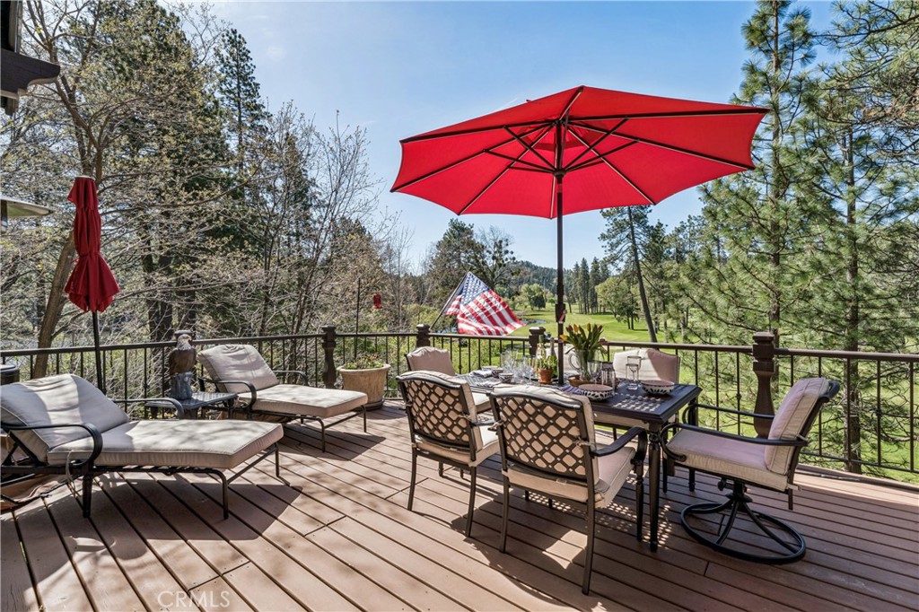 Lake Arrowhead, California, 92352, United States, 4 Bedrooms Bedrooms, ,5 BathroomsBathrooms,Residential,Active,2043850