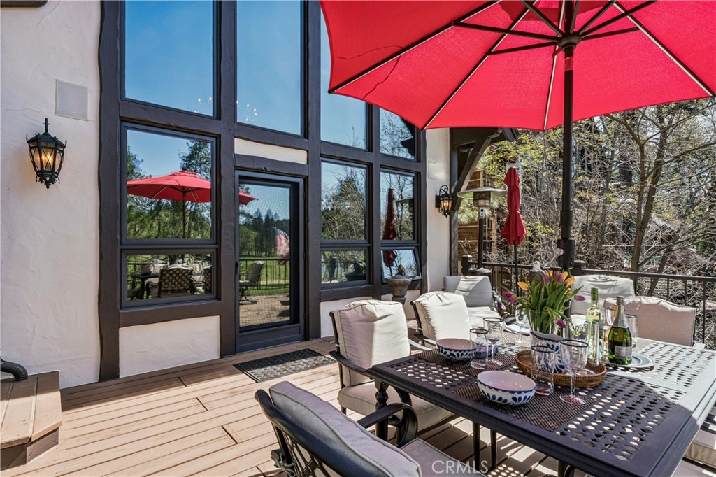 Lake Arrowhead, California, 92352, United States, 4 Bedrooms Bedrooms, ,5 BathroomsBathrooms,Residential,Active,2043850