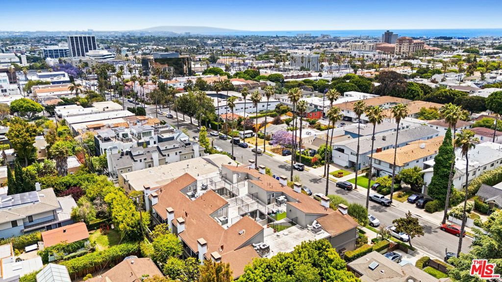 1015 21st Street B, Santa Monica CA 90403