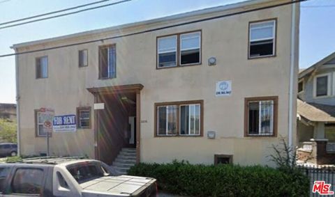 Photo of 2256 Cambridge Street #14, Los Angeles, CA 90006 (MLS # 26710167)