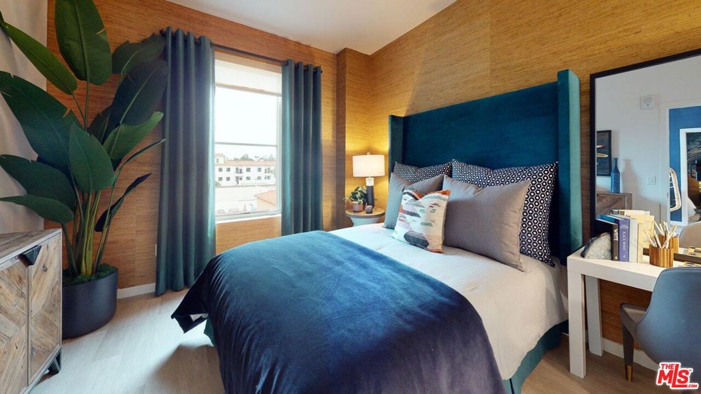 160 S Ventura Avenue 122-104