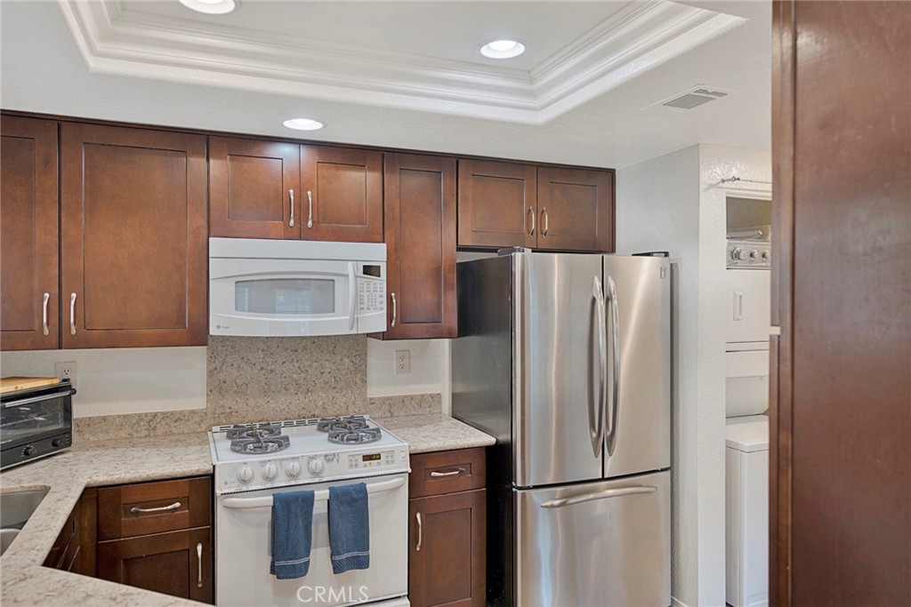 26062 Sunnyglen Avenue 99