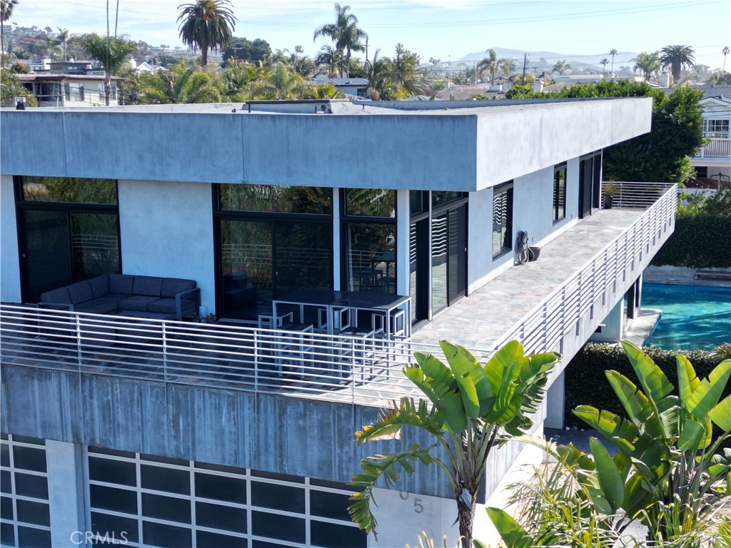 205 Esplanade
