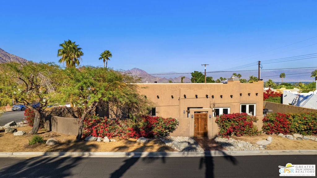 53460 Avenida Herrera