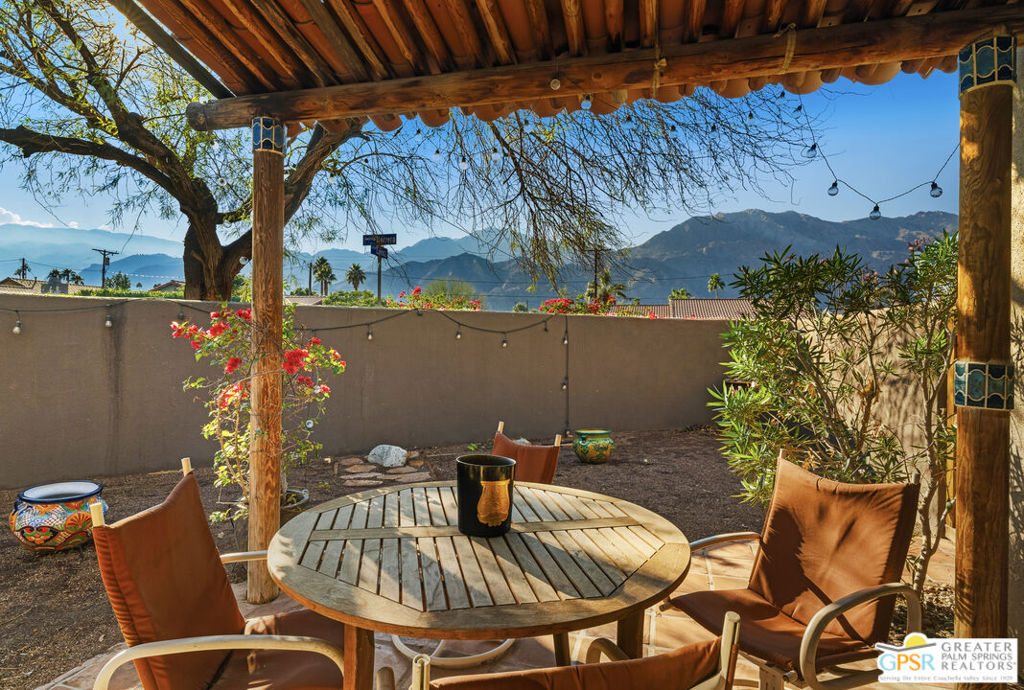 53460 Avenida Herrera