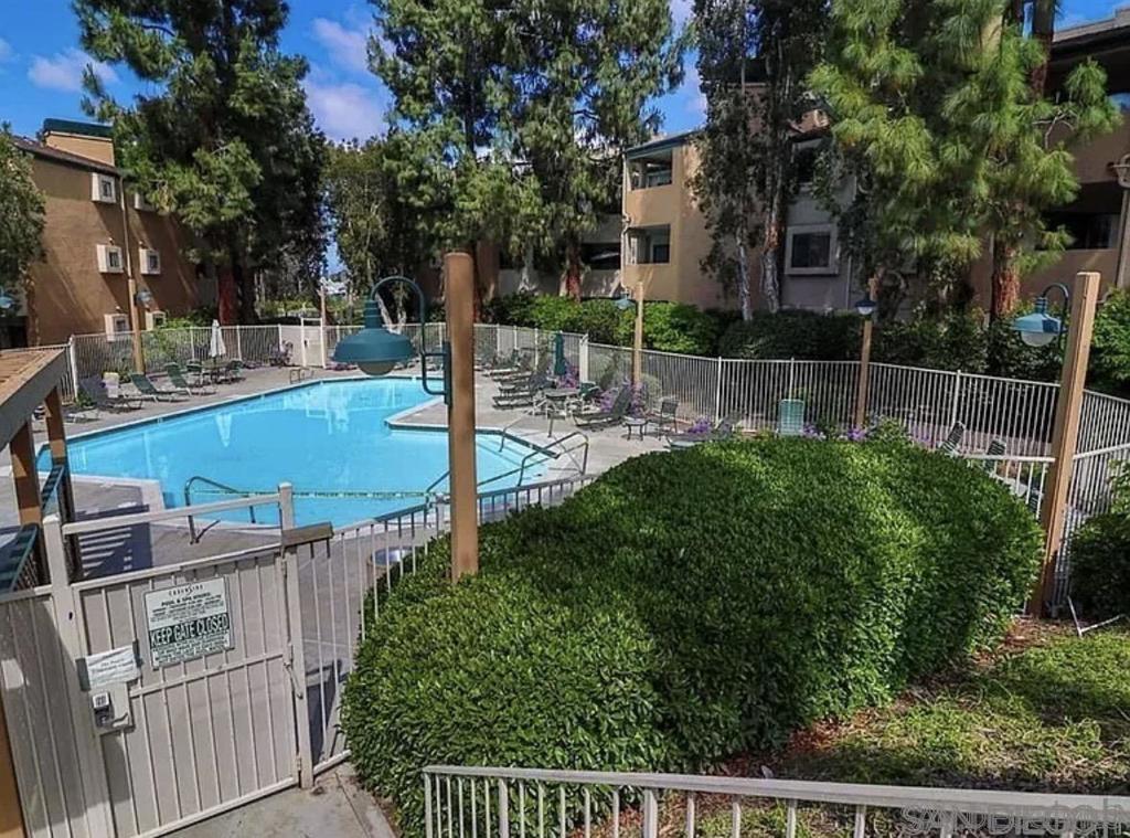 9730 Mesa Springs 22