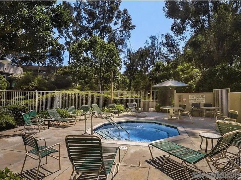 9730 Mesa Springs 22