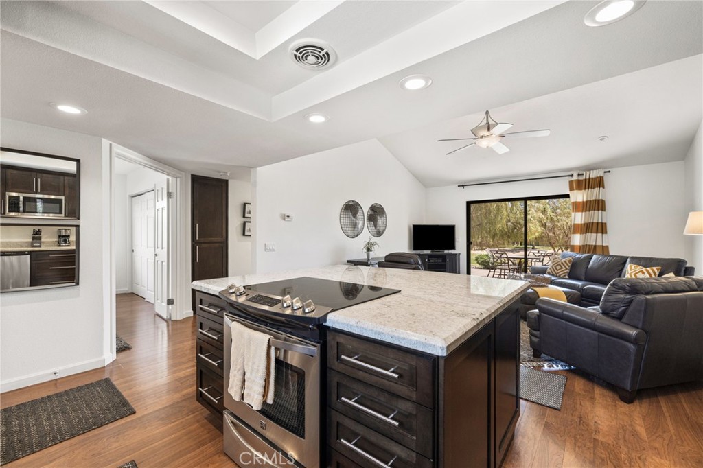 40514 Bay Hill Way